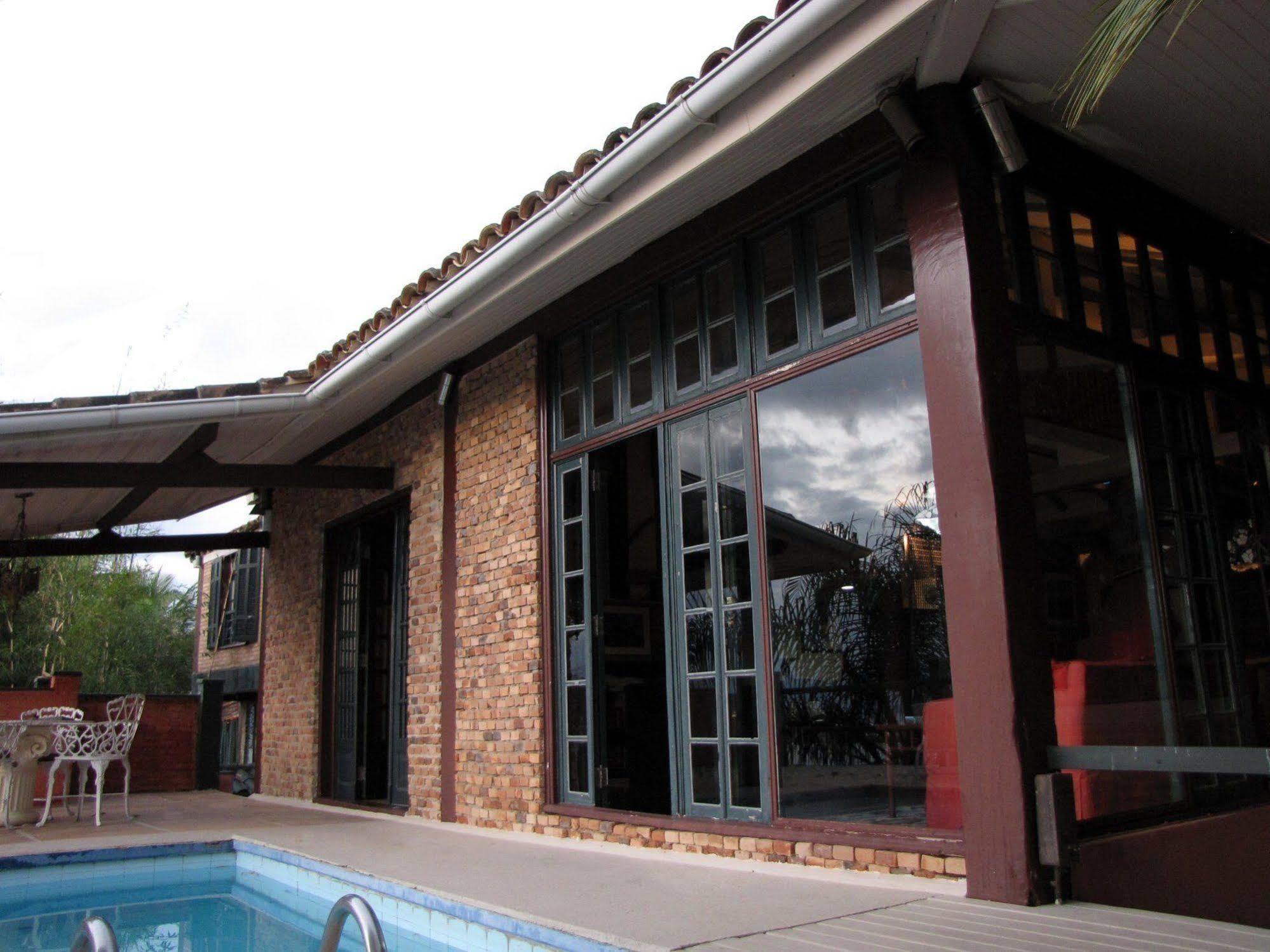 Hotel Pousada Maison Joly Ilhabela